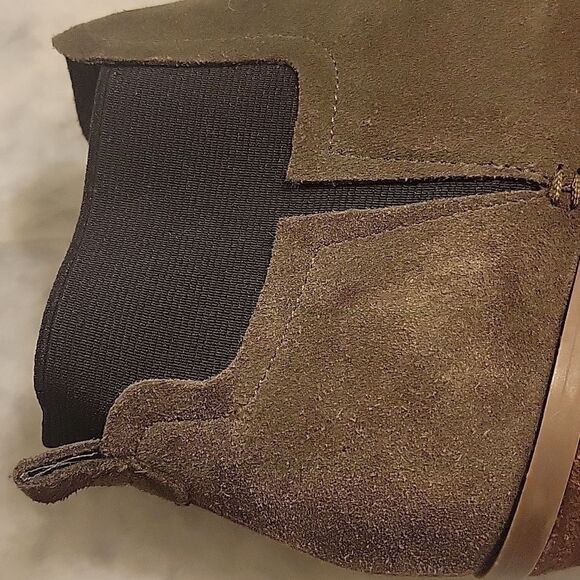 Guess Galeno Block Heel Suede Pull On Ankle Chelsea Boots Booties Khaki 6.5 - Picture 6 of 11